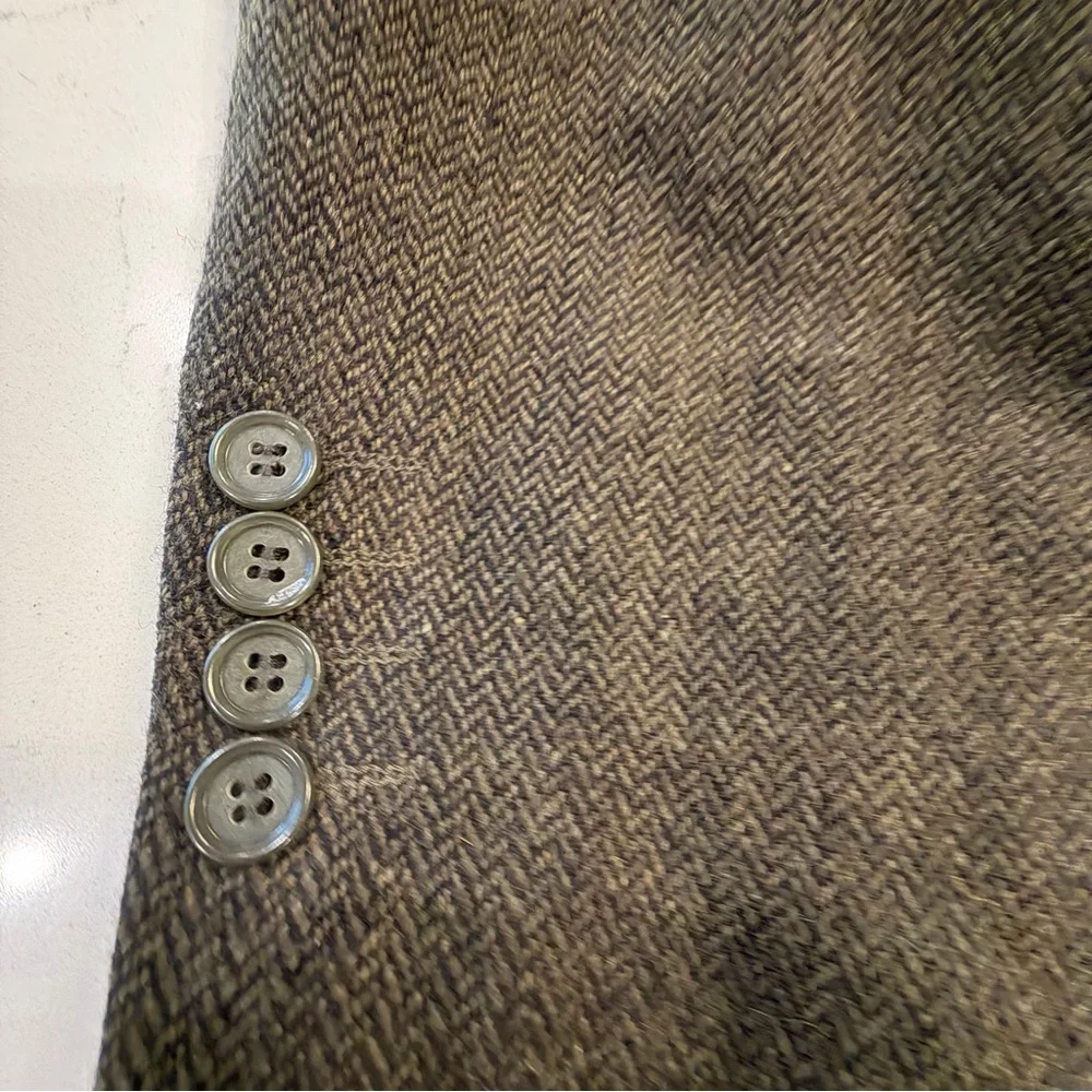 Classic Men's Herringbone Wool Blazer - Olive Brown
